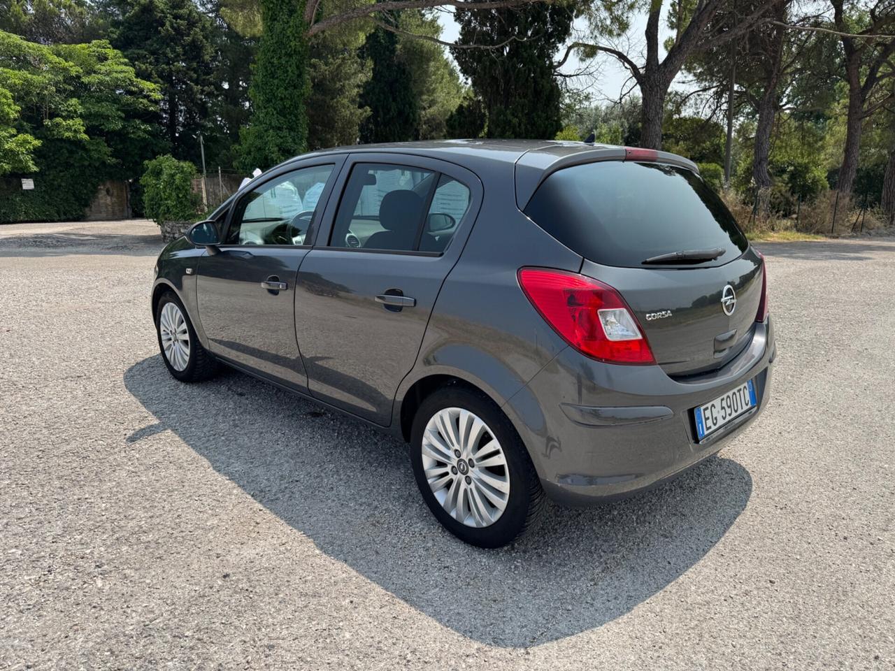 Opel Corsa 1.2 5 porte One