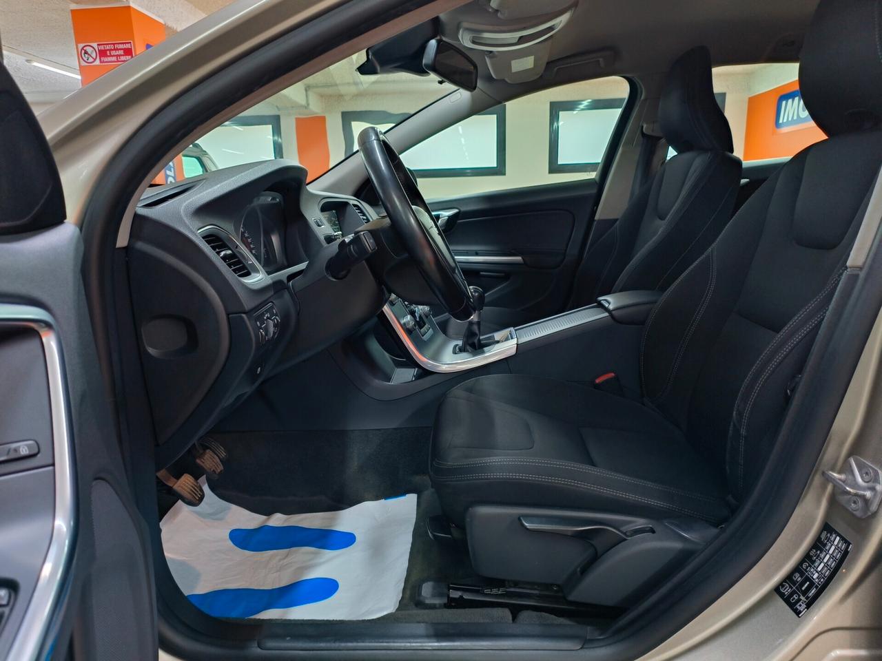 Volvo V60 D2 1.6 Diesel da 115 CV Kinetic - 2015