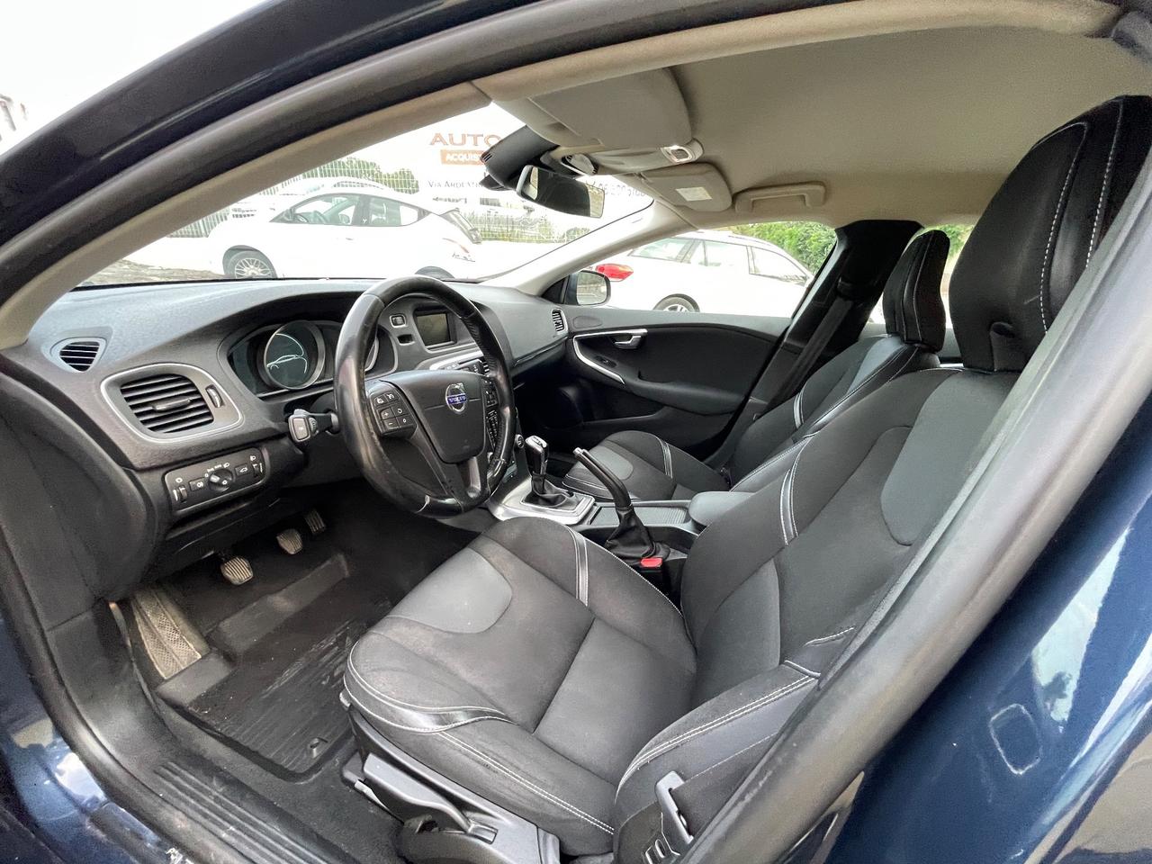 Volvo V40 D3 150cv. finanziabile pronta consegna