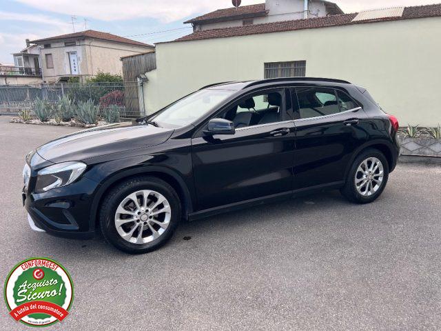 MERCEDES-BENZ GLA 180 d Premium - PER NEOPATENTATO -