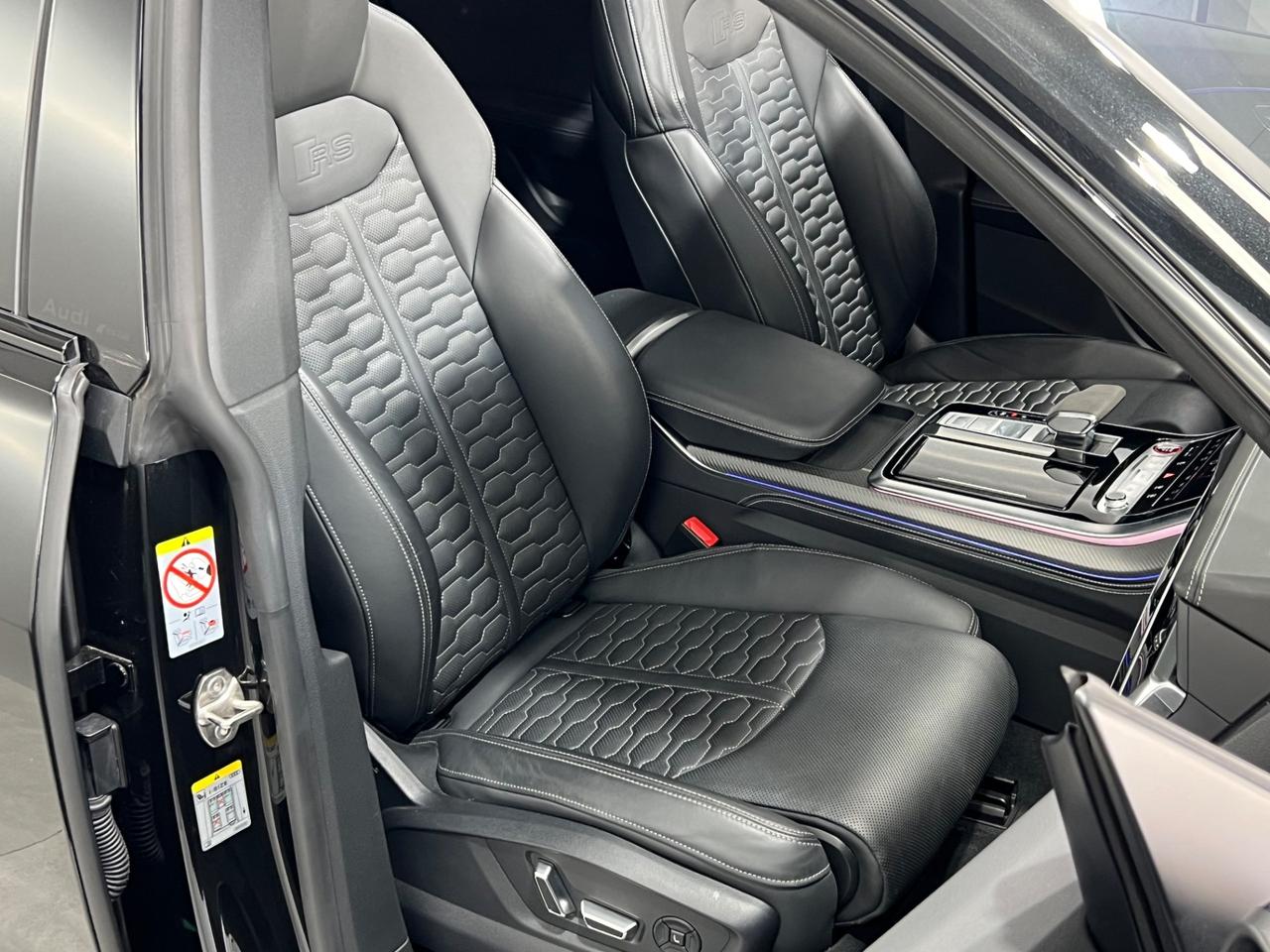 Audi Q8 RS TFSI V8 quattro tiptronic