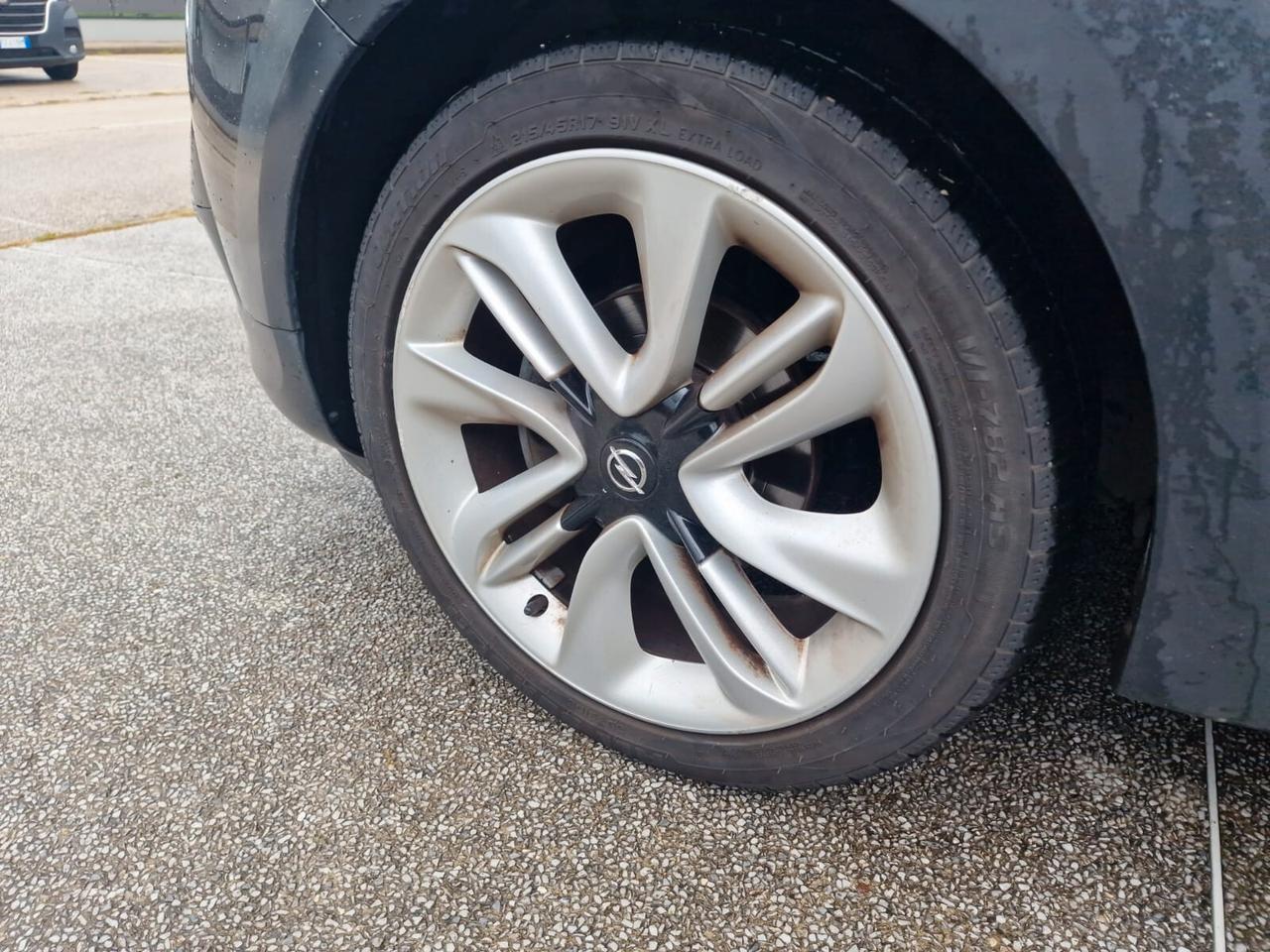 Opel Adam Rocks 1.2 70 CV Air