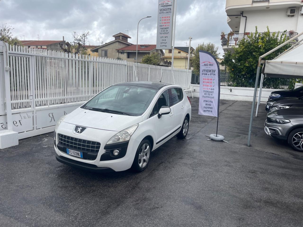 Peugeot 3008 1.6 e-HDi 112CV cambio robotizzato Stop&Start Allure