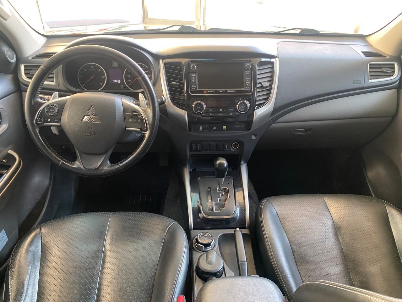Mitsubishi L200 Doppia cabina 2.4 DI-D 4WD Intense