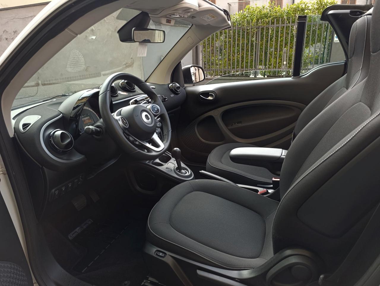 Smart ForTwo 70 1.0 twinamic cabrio Capote Rossa