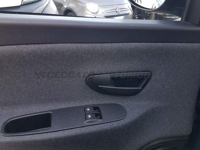 Lancia Ypsilon Ypsilon 1.0 firefly hybrid Silver s&s 70cv 5p.ti