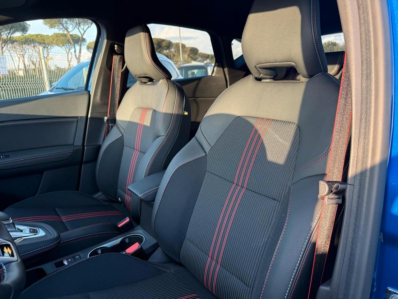 Renault Captur Full Hybrid E-Tech 145 CV RS Line