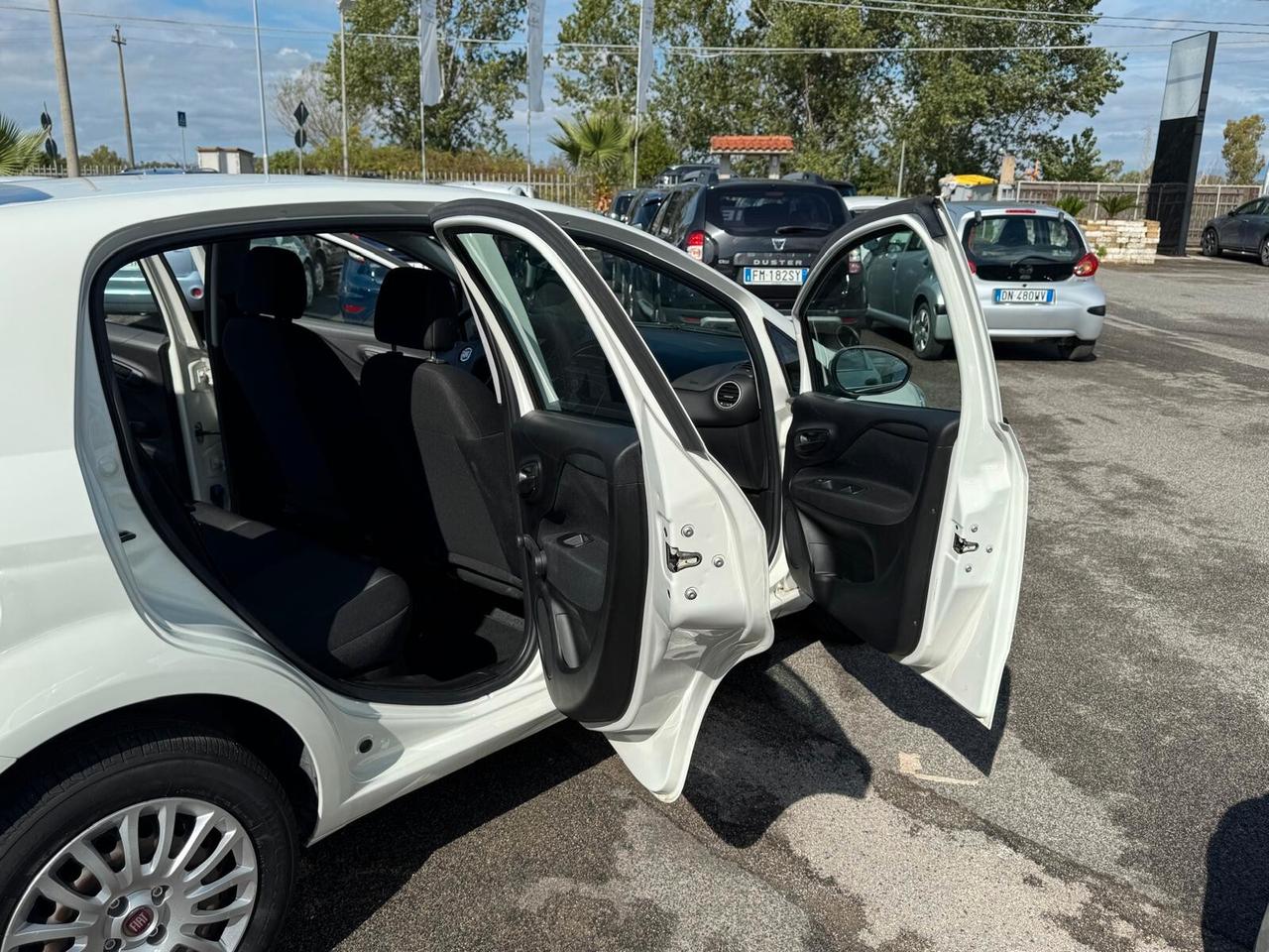Fiat Punto 1.2 BENZ 5P NEOPATENTATI 2016
