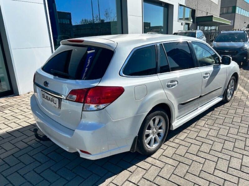 Subaru Legacy 2.0i Bi-Fuel Trend - Con gancio traino