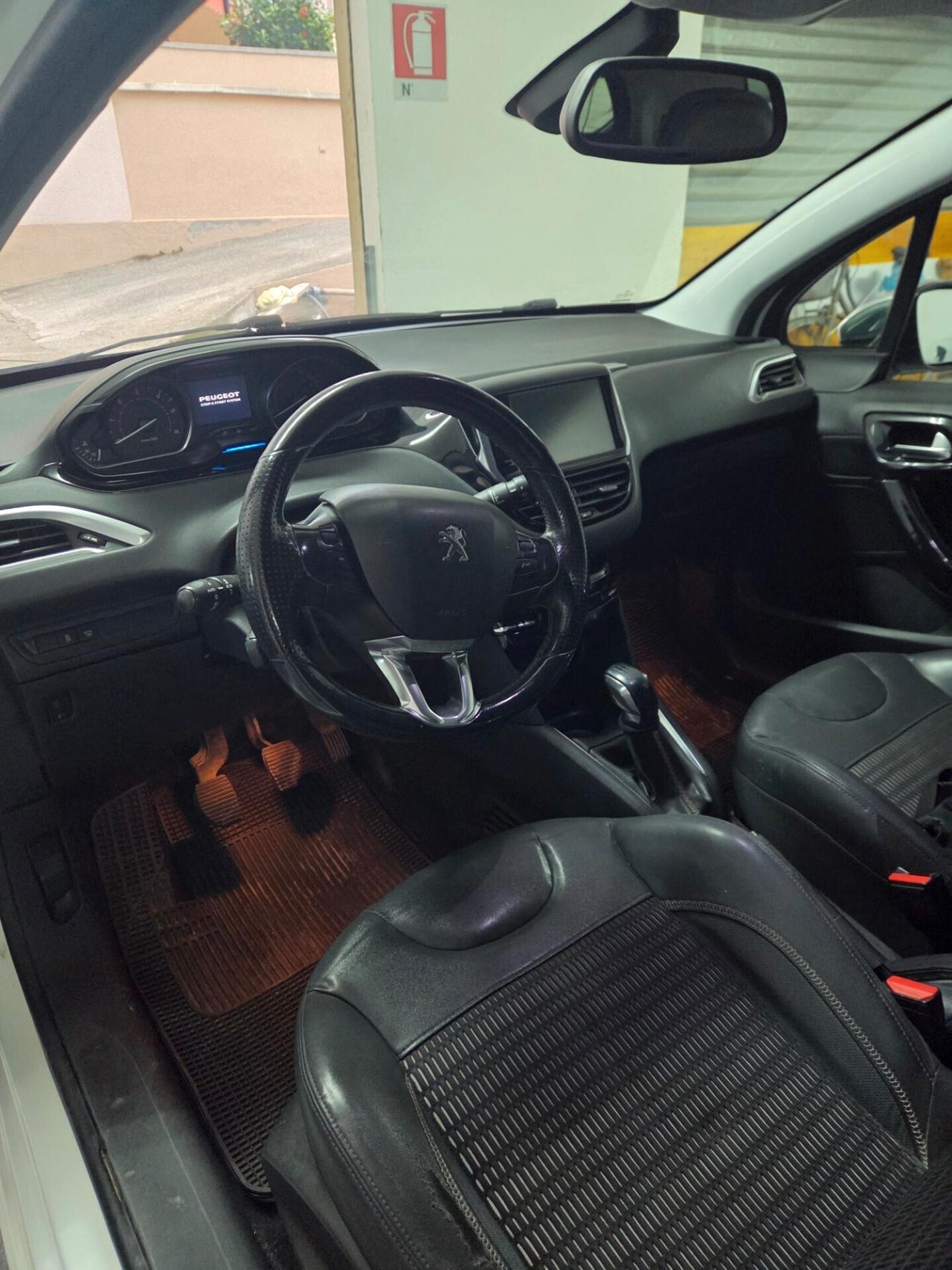 Peugeot 208 1.6 e-HDi 92 CV Stop&Start 3 porte Allure