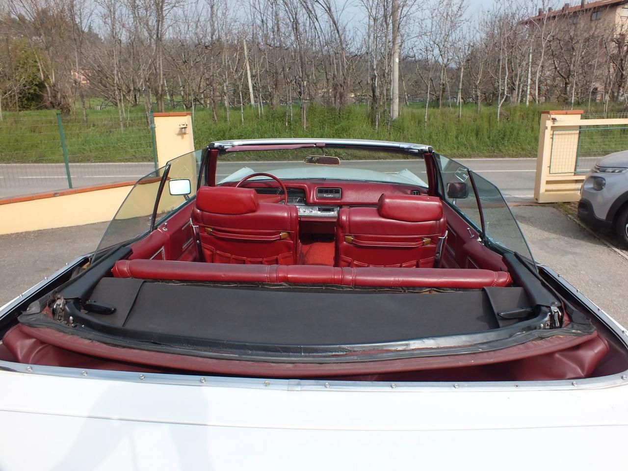 CADILLAC DEVILLE V8 CONVERTIBILE COSTRUZIONE 1966