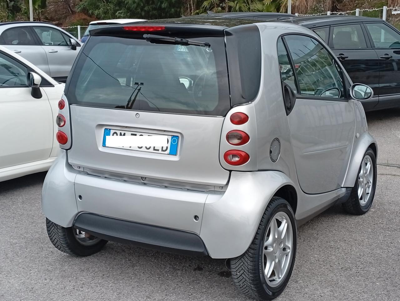 Smart ForTwo 700 coupé pure (45 kW)