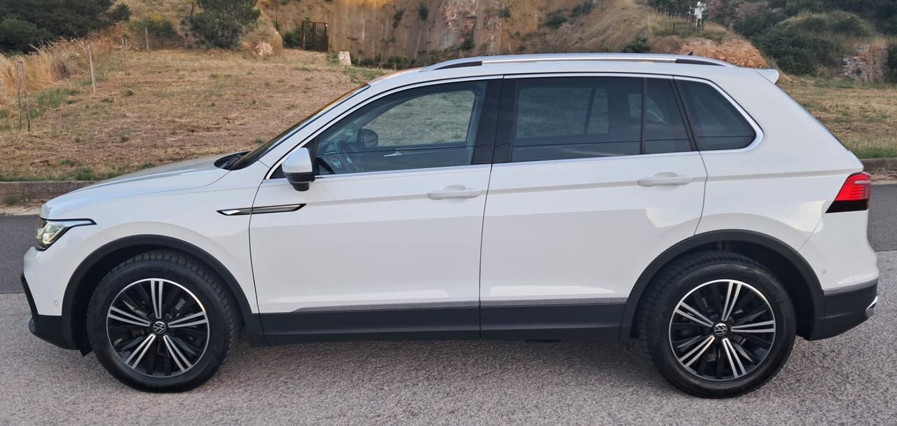 Volkswagen Tiguan 2.0 TDI 150 CV SCR DSG R-Line (IVA ESPOSTA)