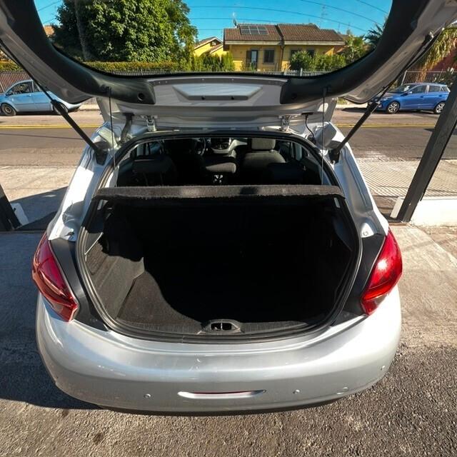 Peugeot 208 BlueHDi 75 5 porte Allure