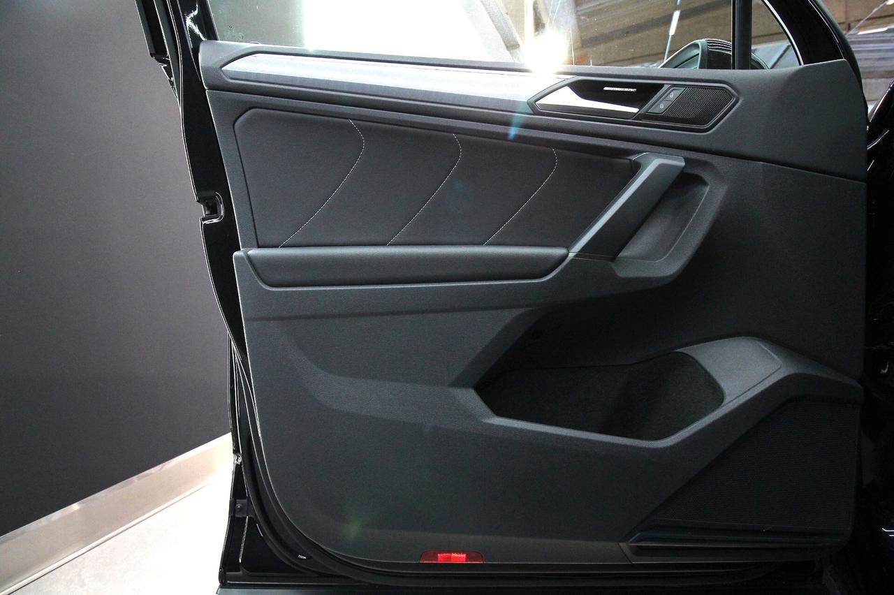 VOLKSWAGEN TIGUAN 2.0 150 CV R-LINE