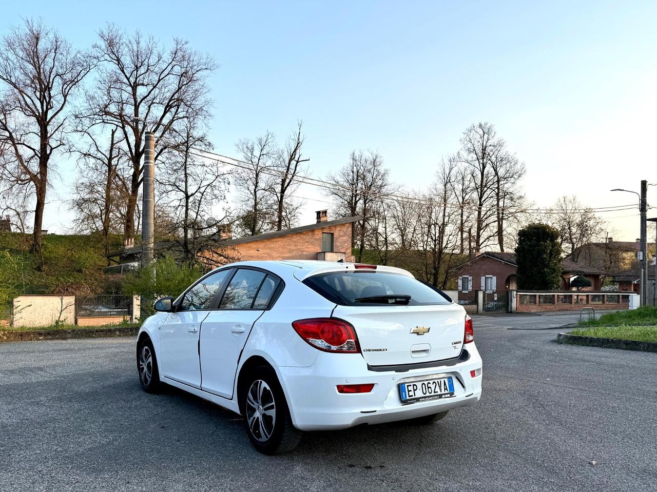 Chevrolet Cruze 1.6 5 porte LS