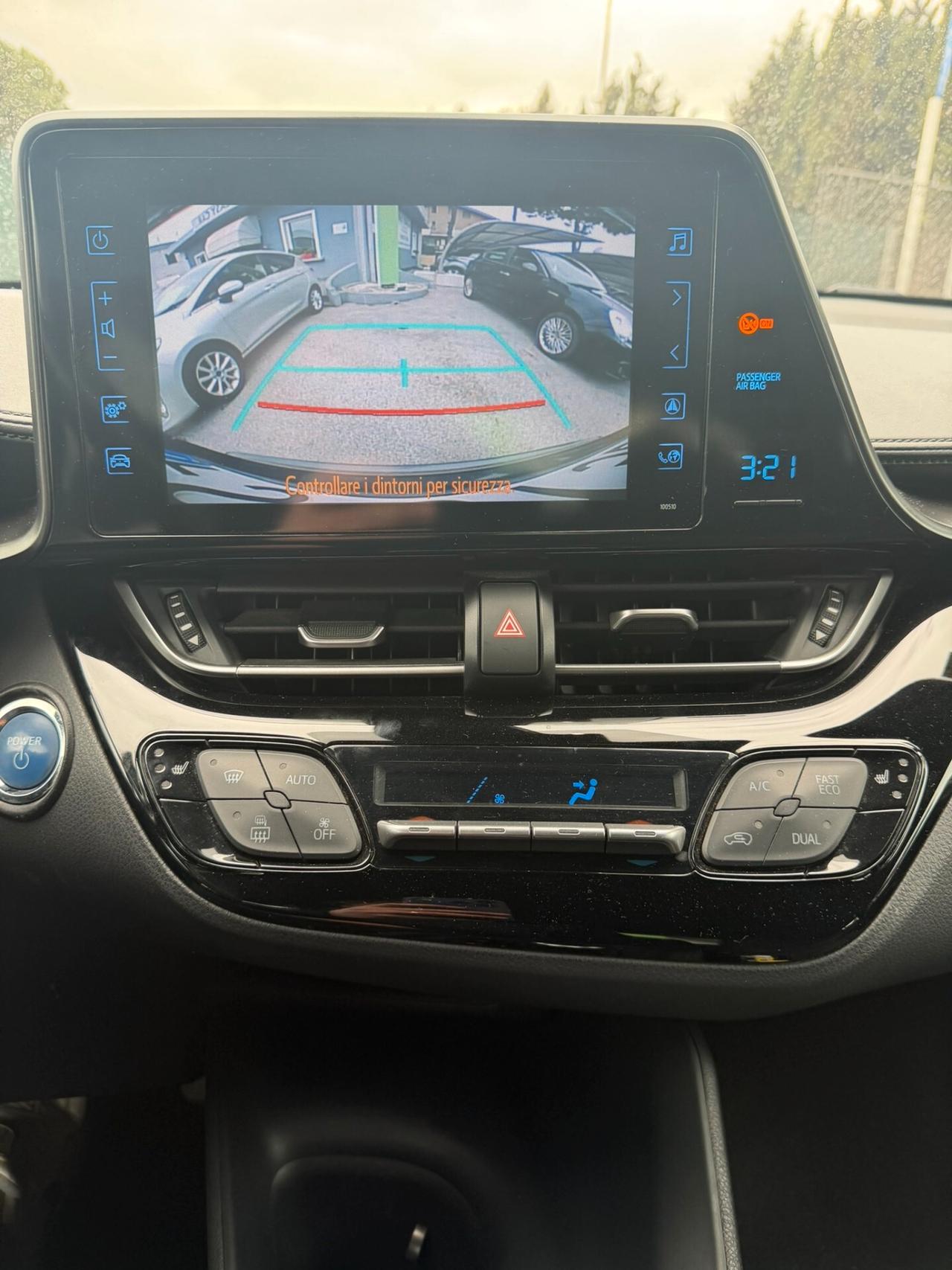 Toyota C-HR 1.8 Hybrid E-CVT Business