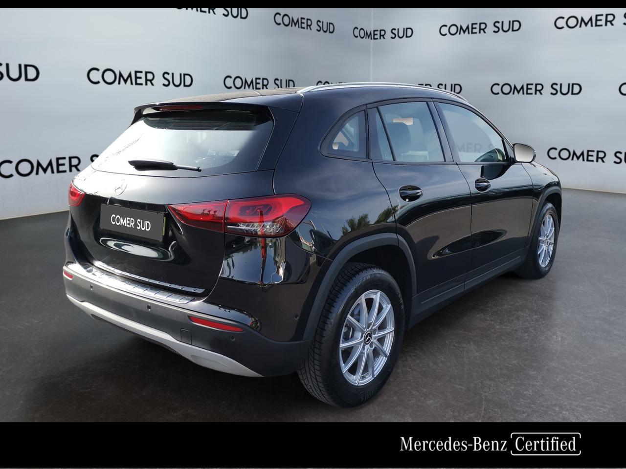 Mercedes-Benz GLA-H247 2020 - GLA 180 d Business Extra auto