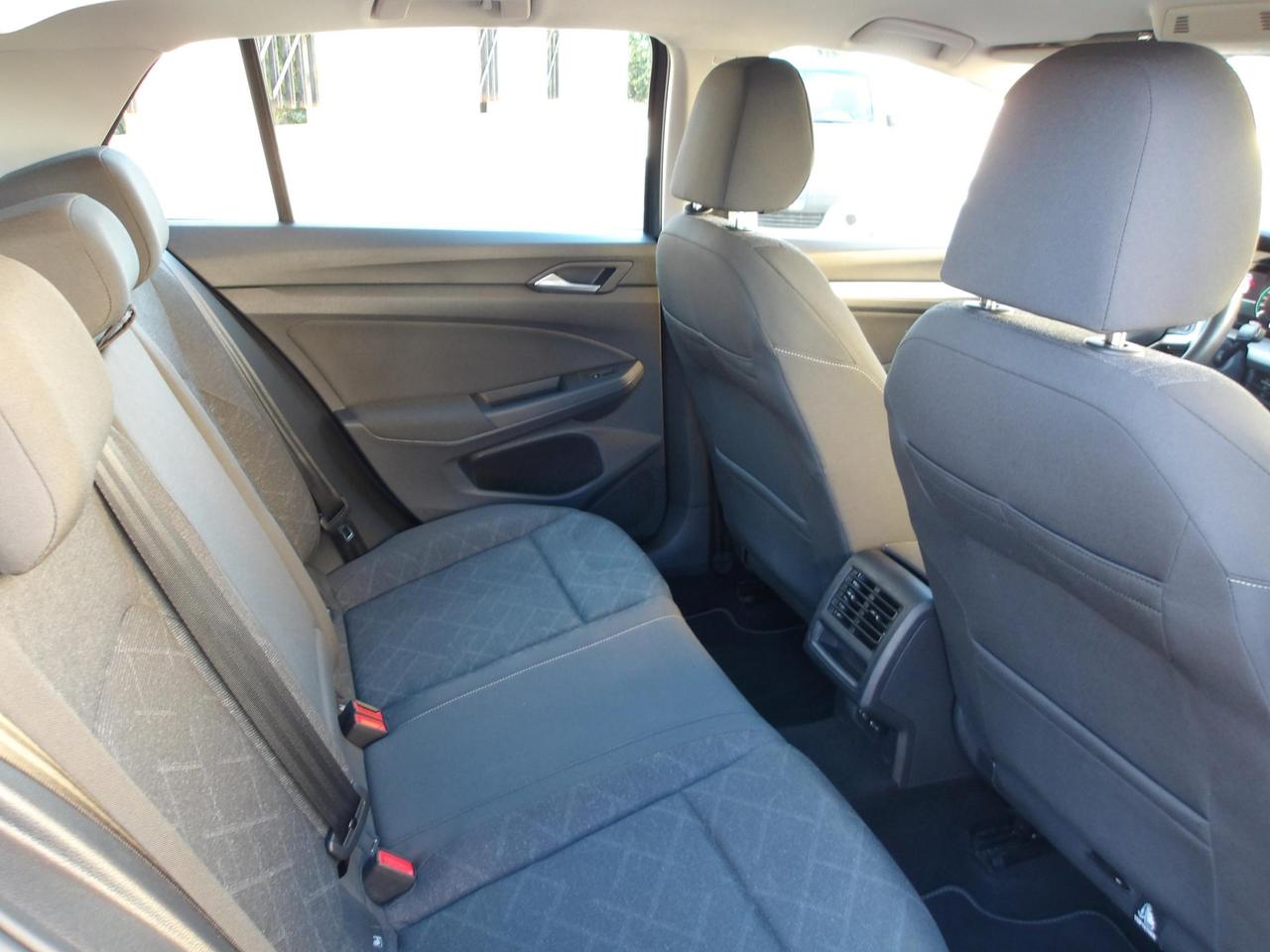 Volkswagen GOLF 1.0 etsi evo life 110cv dsg