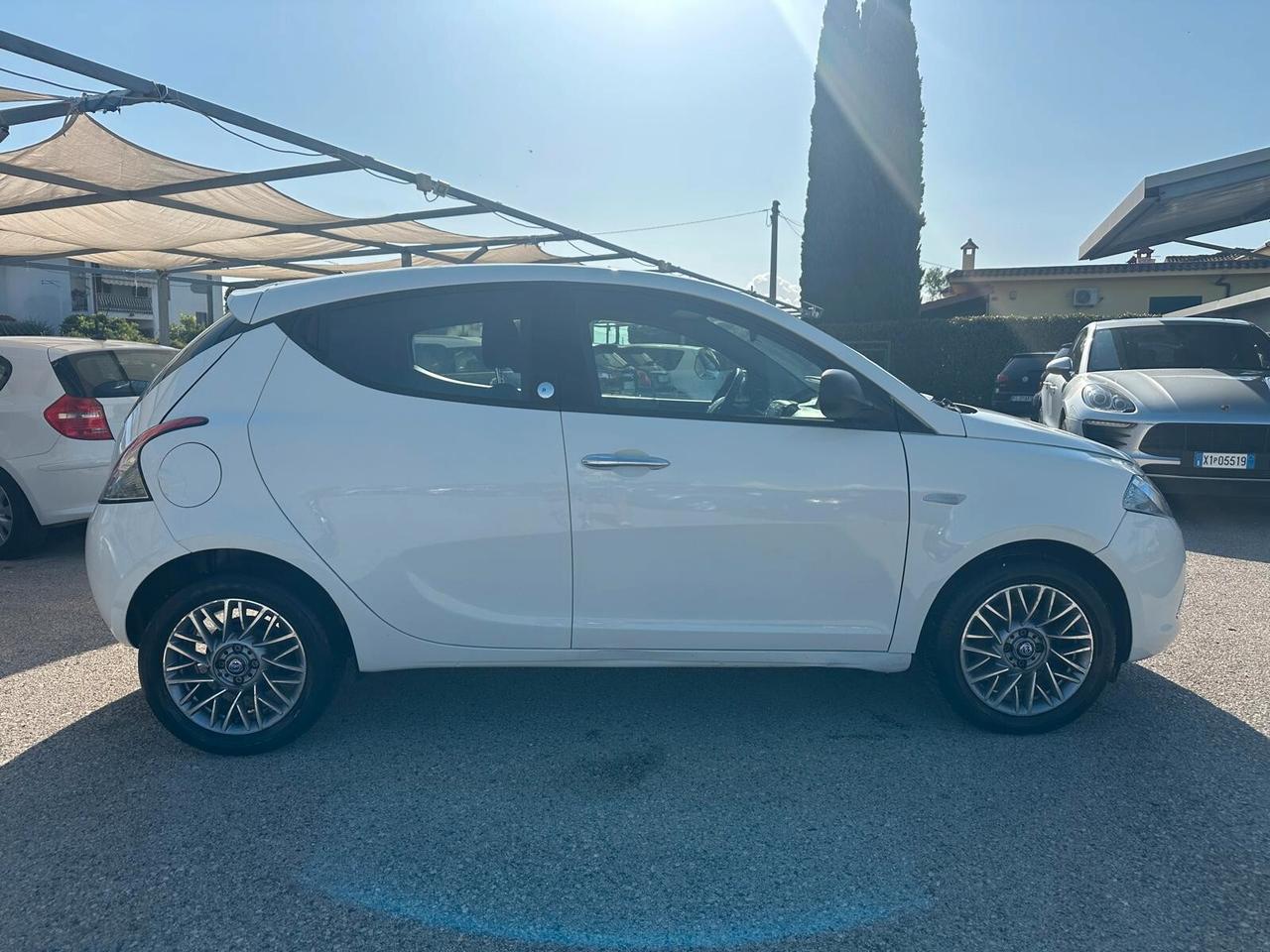 Lancia Ypsilon 1.2 Benzina/GPL