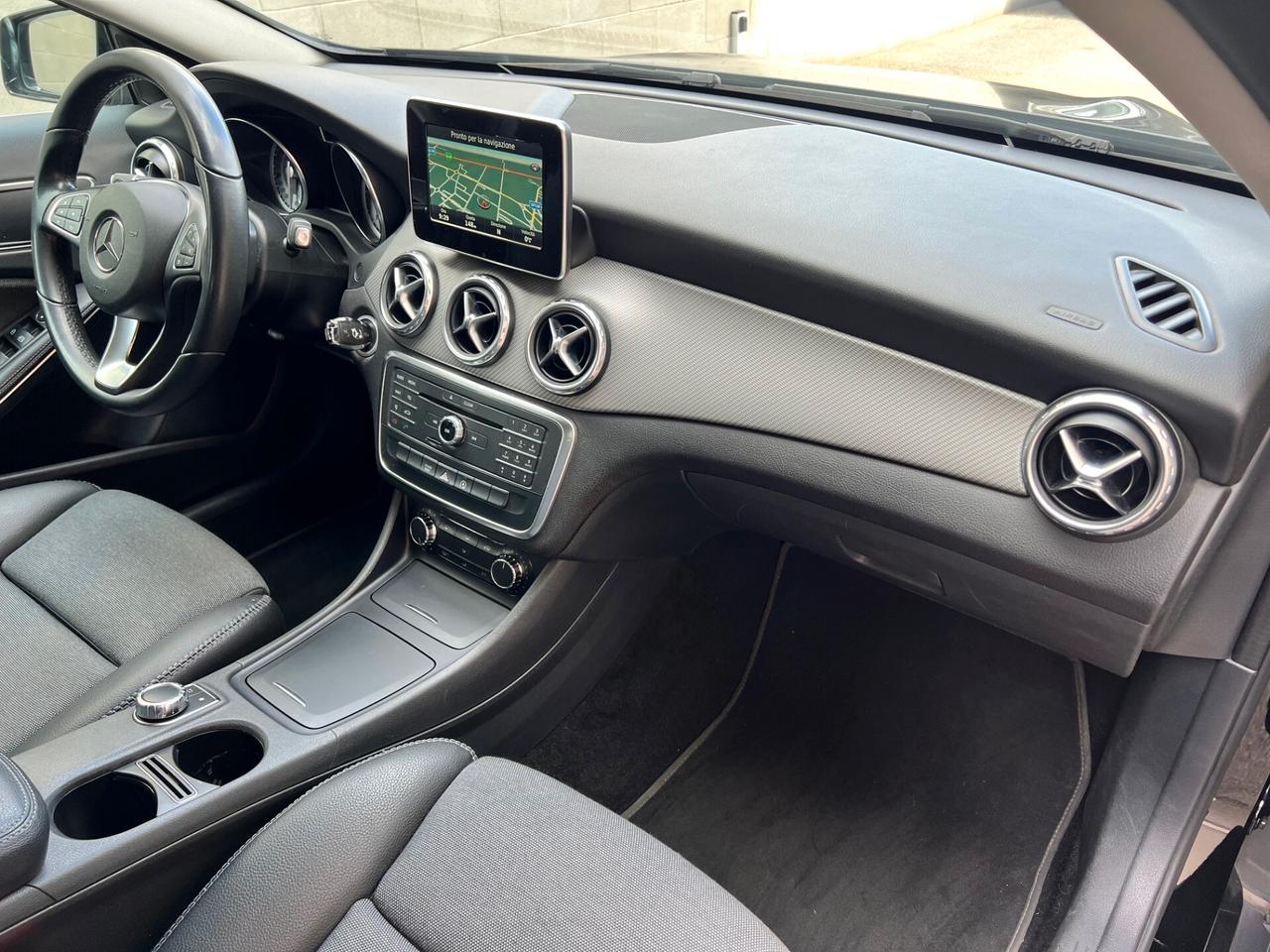Mercedes-benz GLA 180 d 109cv EXECUTIVE AUTOM. NAVI/PELLE/CAMERA PERF.