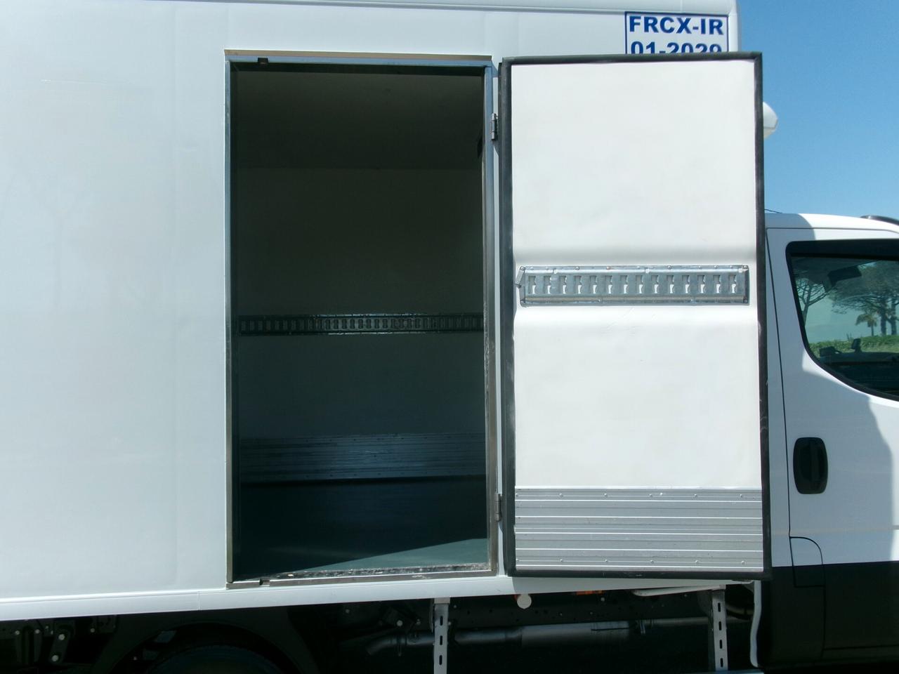 Iveco Daily 35C16 3000 160CV E6 FRIGO ATP FRCX -20° 01/2029 7 PEDANE
