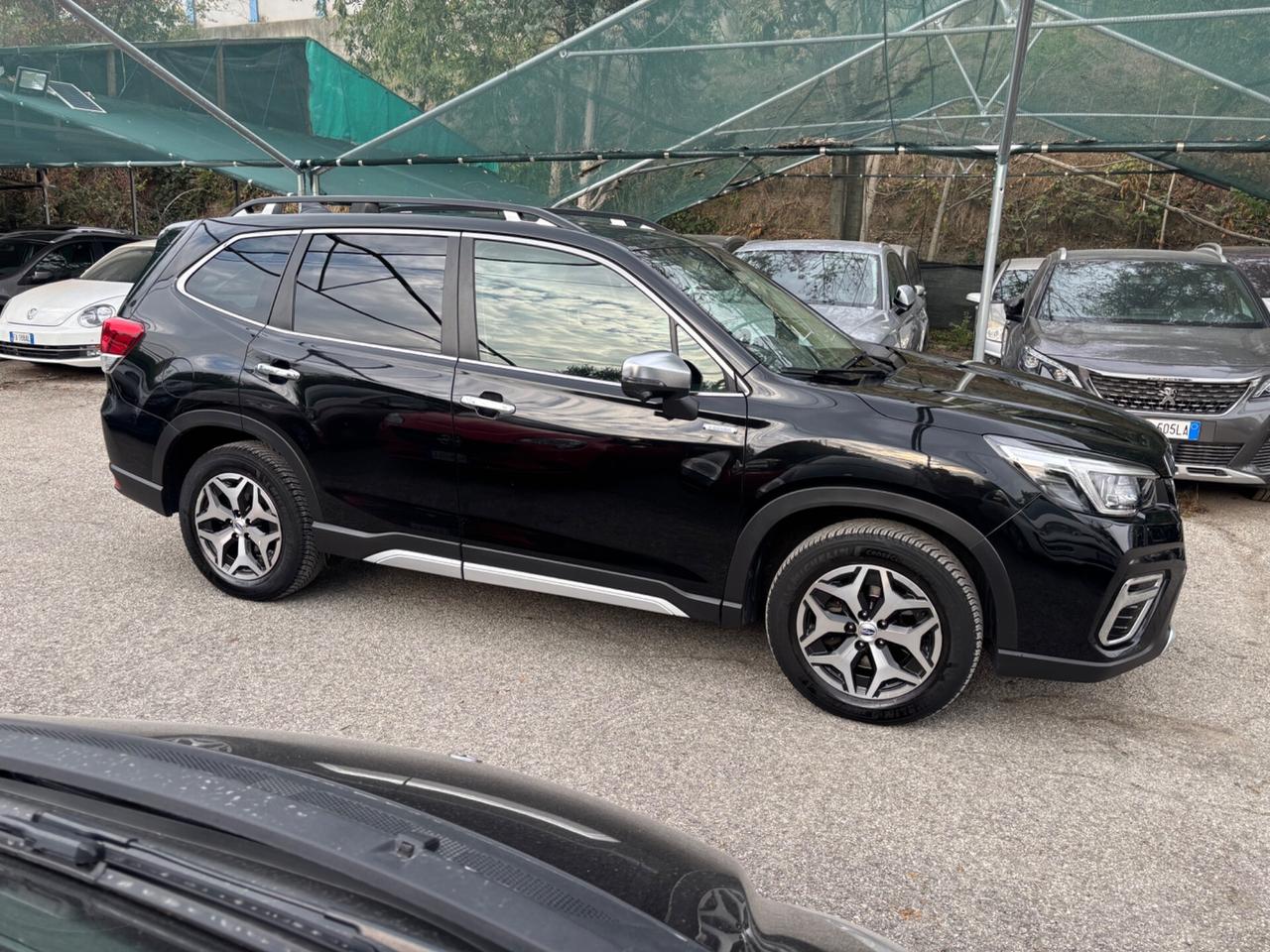 Subaru Forester 2.0 e-Boxer MHEV Lineartronic premium