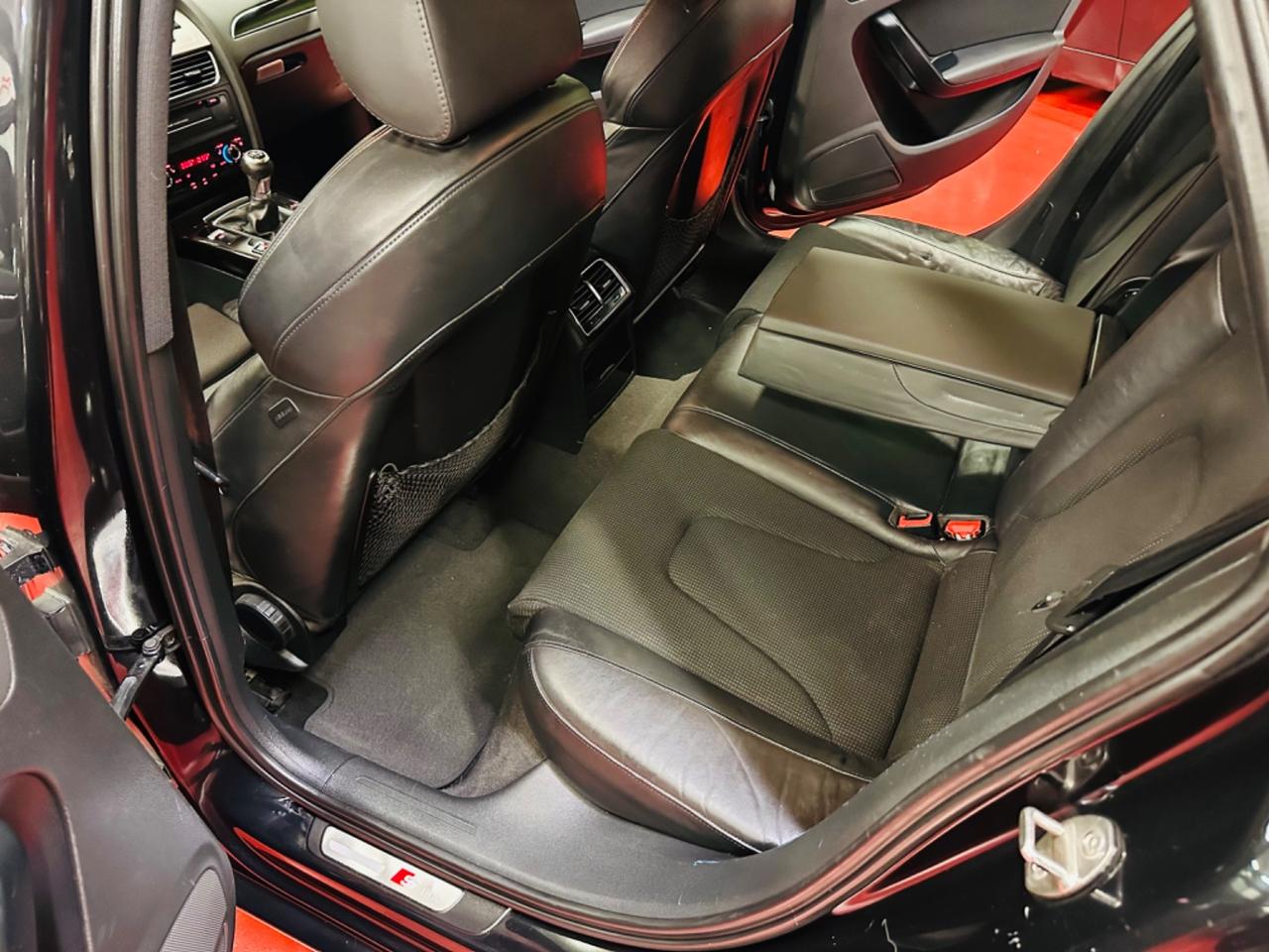 Audi A4 Avant 2.0 TDI 143CV 6Marce S-Line