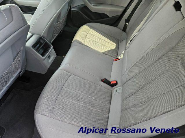 AUDI A4 Avant 30 TDI/136 CV S tronic Evolution