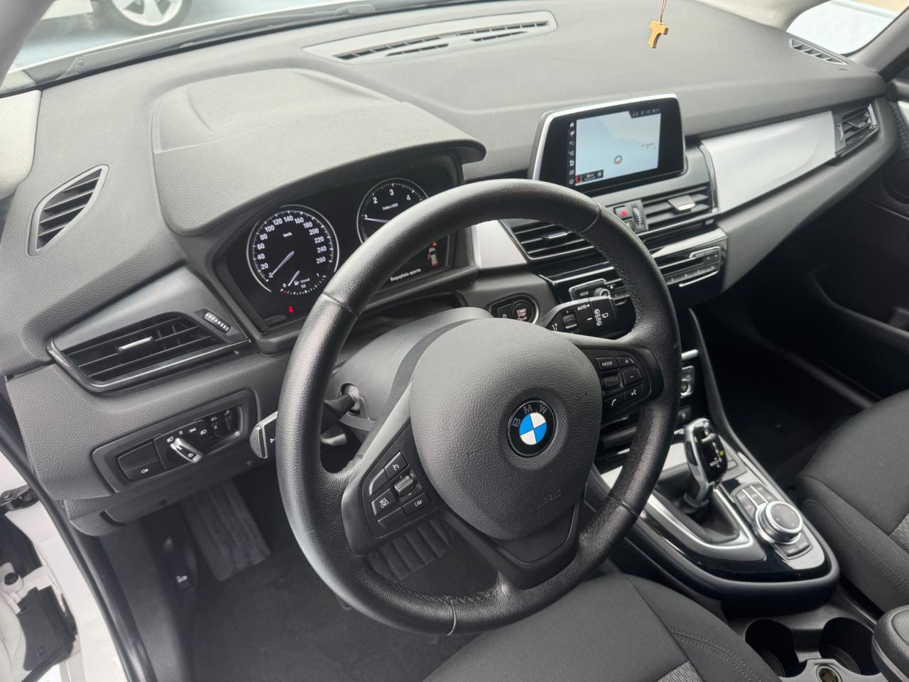 Bmw 2er Active Tourer 216d Active Tourer Advantage