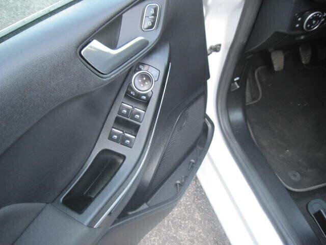 Ford Fiesta 1.5 tdi 85 cv TITANIUM FINANZIABILE GARANZIA