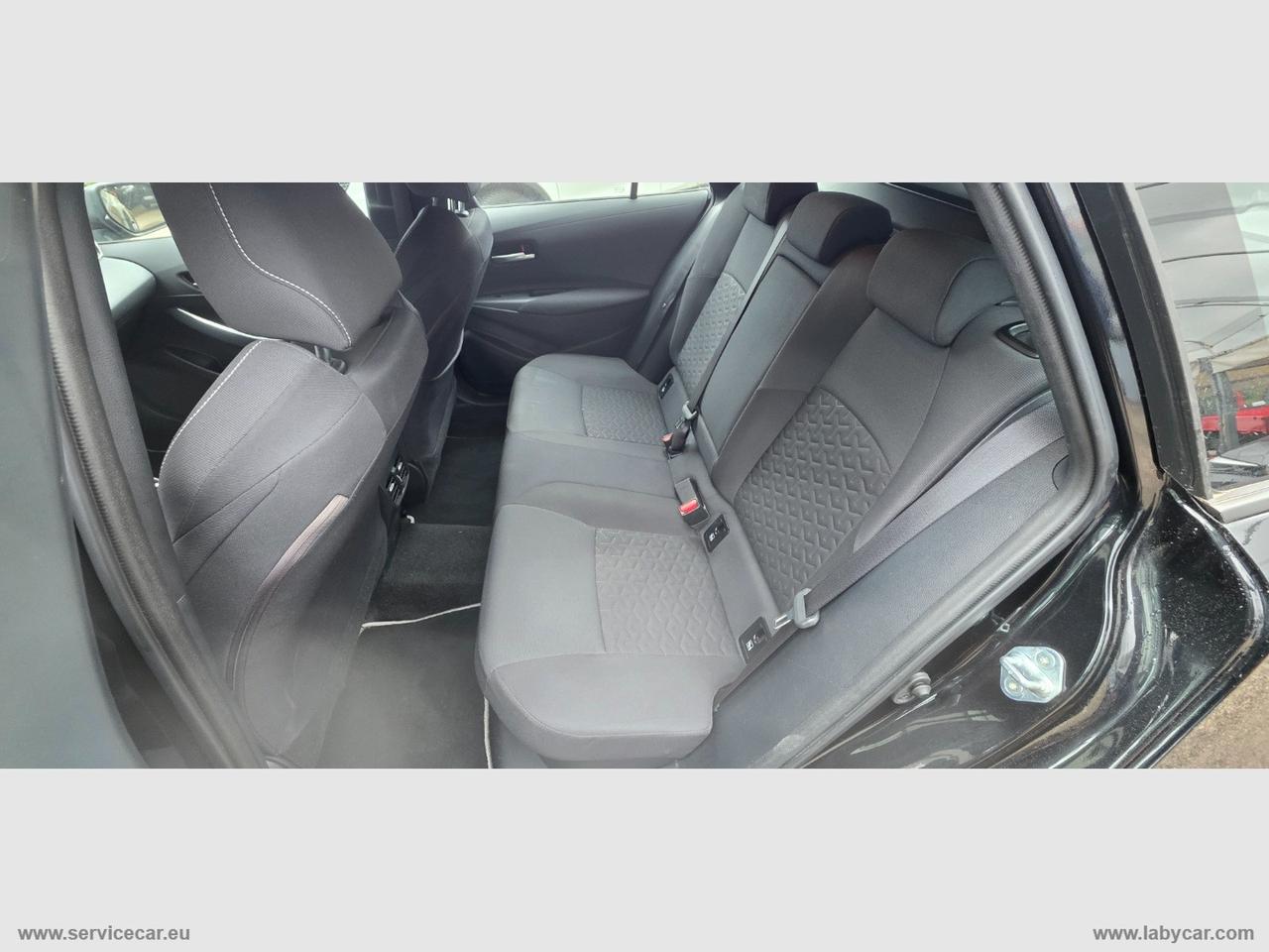 TOYOTA Corolla TS 1.8 Hybrid Business Tech