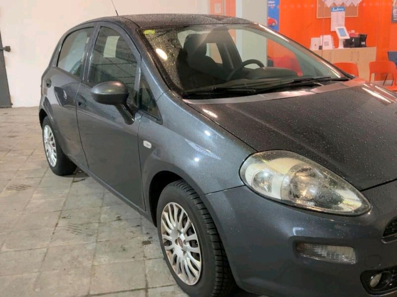 Fiat Punto 1.3 MJT 5p 75cv in arrivo a breve .