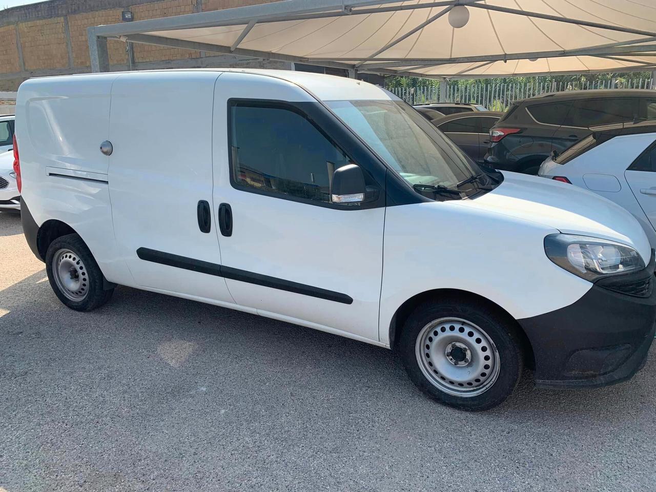 Fiat Doblò 3 posti 1.6 MJT 105CV Cargo Maxi