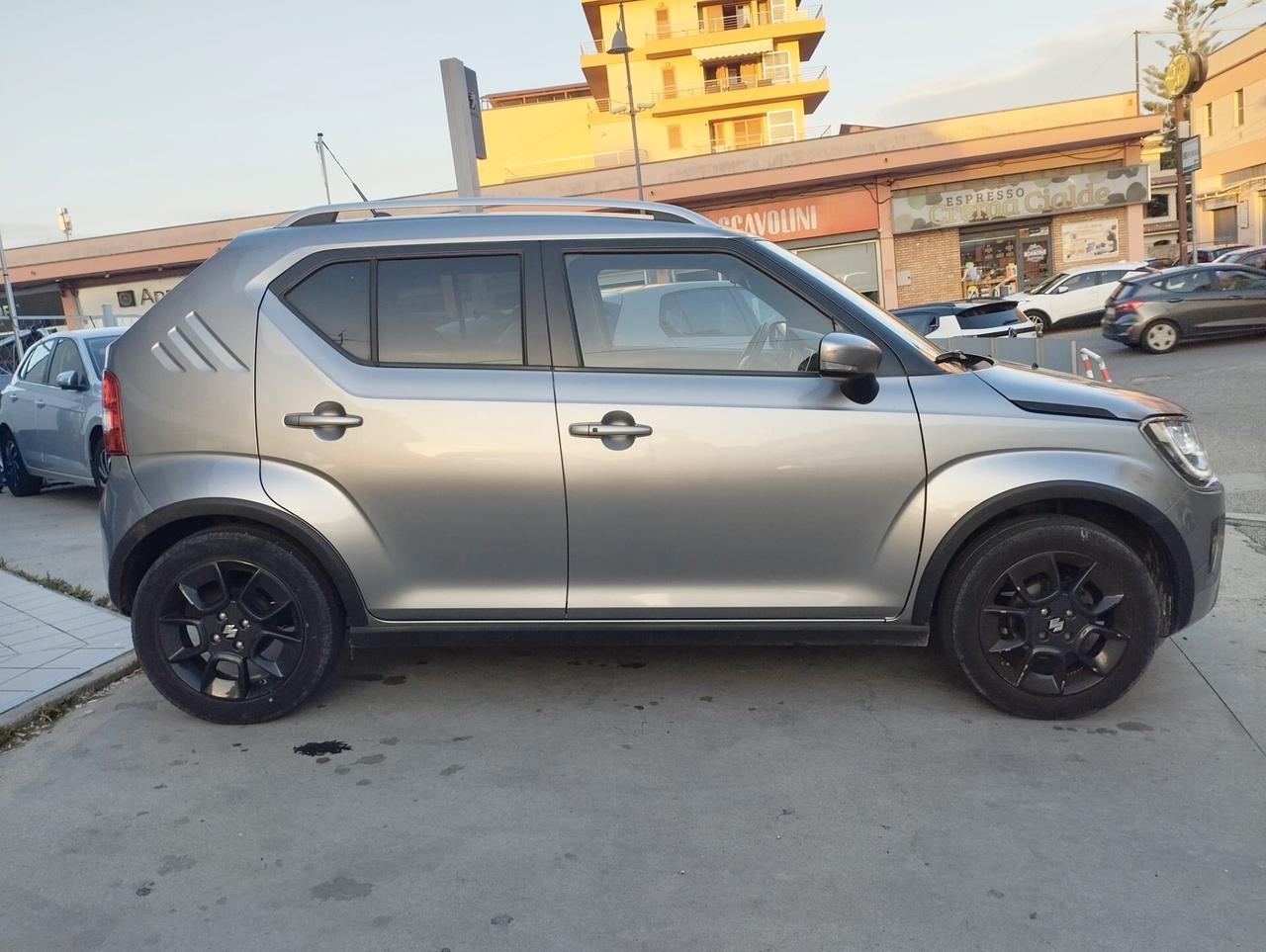 Suzuki Ignis 1.2 Hybrid Top
