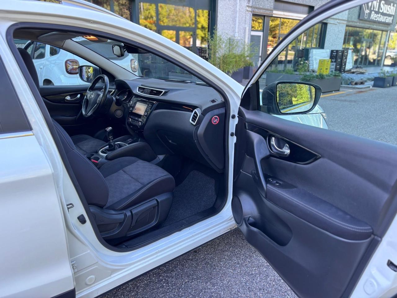Nissan Qashqai 1.5 dCi Tekna*TETTO*360*