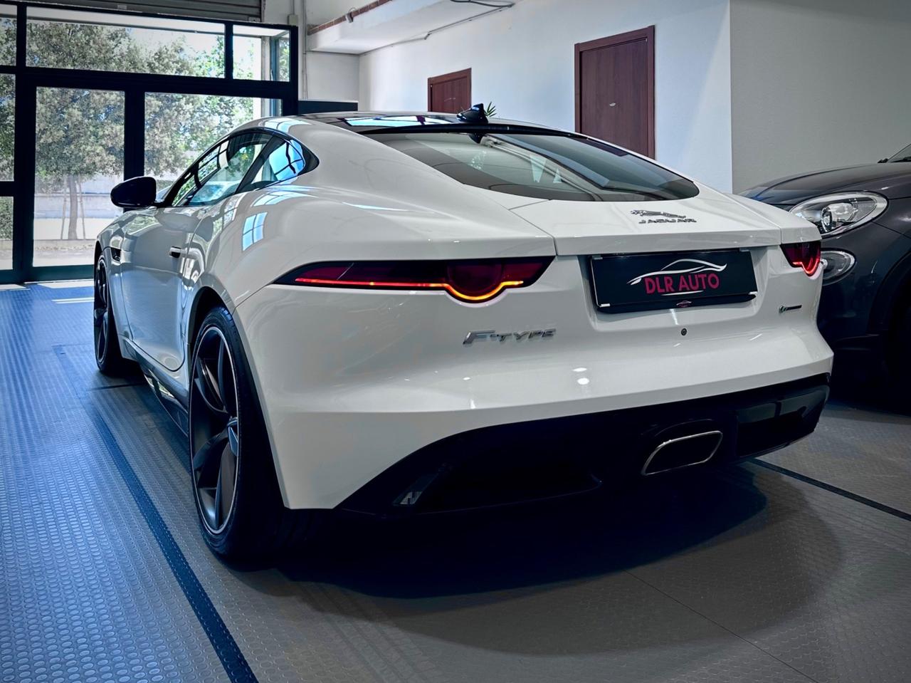 Jaguar F-Type 2.0 aut. Coupé R-Dynamic