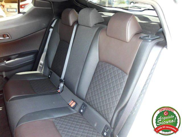 TOYOTA C-HR 1.2 Turbo CVT 4WD Style