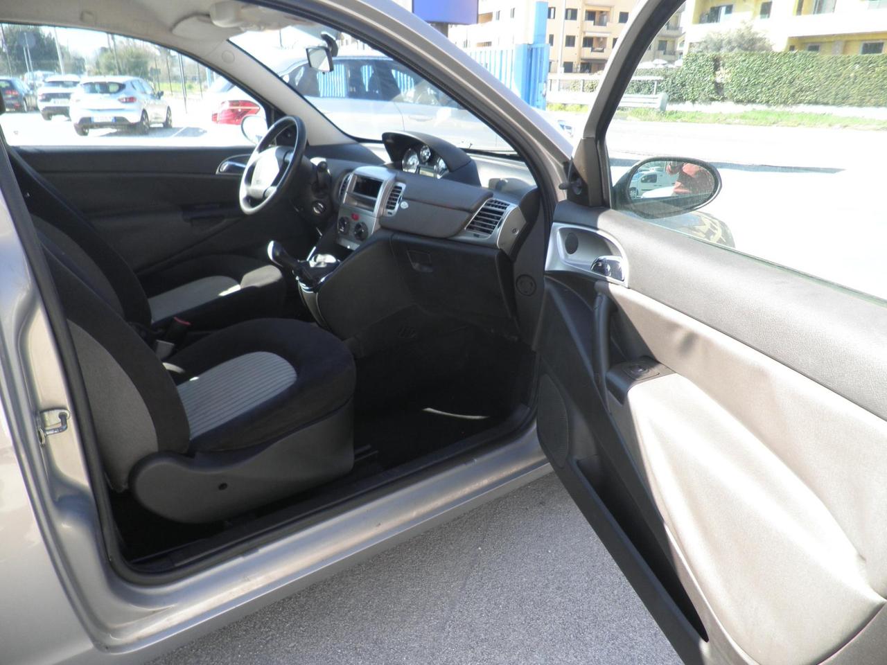 Lancia Ypsilon 3 Porte Ypsilon 1.3 mjt 16v Argento