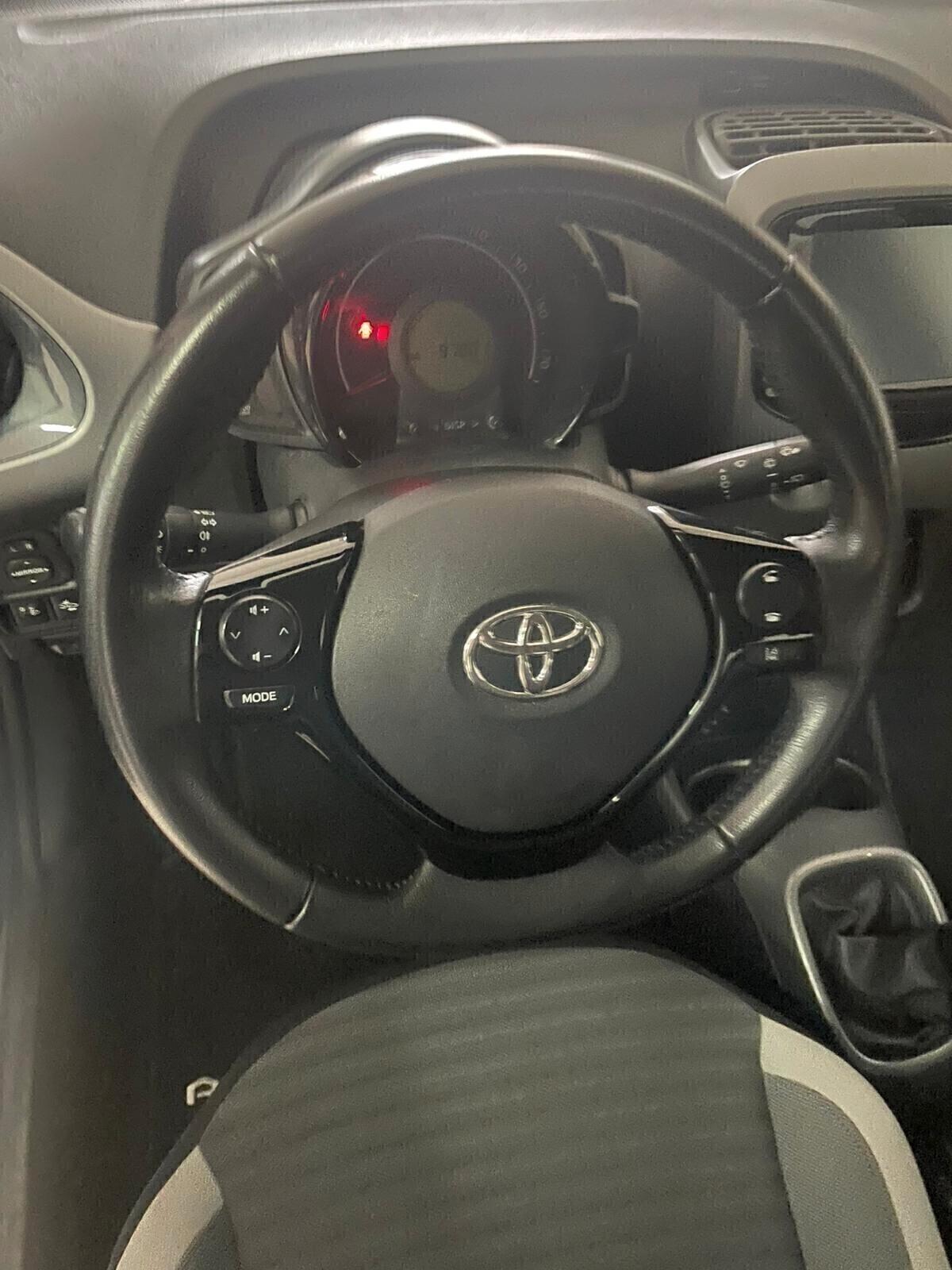 TOYOTA AYGO 1.0 VVT-i 72 CV 5P 96.000 KM