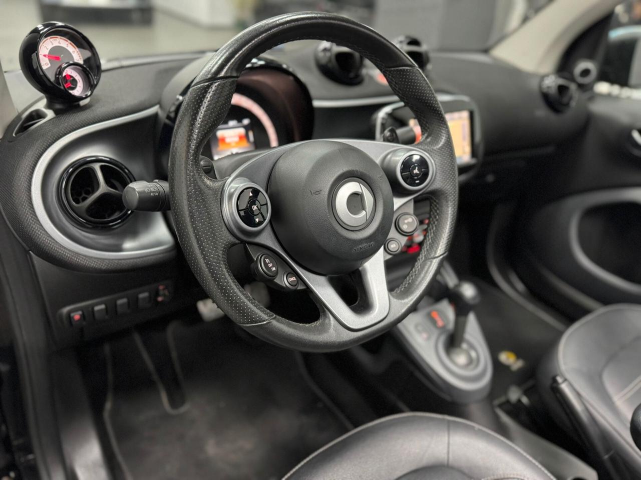 Smart ForTwo 70 1.0 twinamic cabrio Prime Tailor made