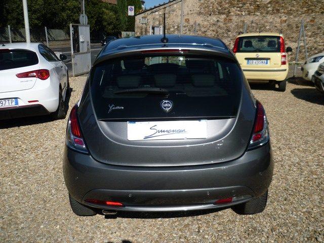 LANCIA Ypsilon 1.2 69 CV 5 porte S&S Gold