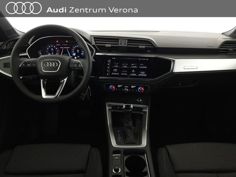 40TFSI 190CV S tronic Identity Black