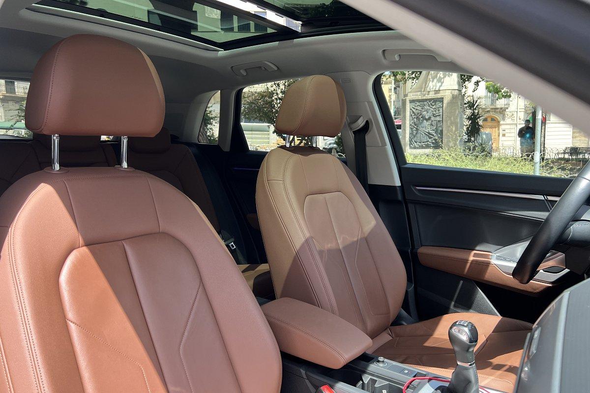 AUDI Q3 35 TFSI Business Advanced