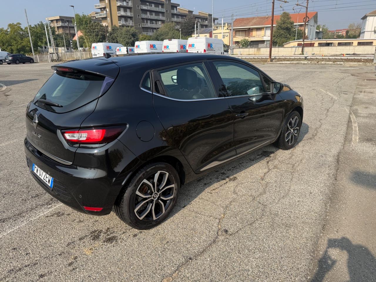 Renault Clio TCe 12V 75 CV 5 porte Moschino Life