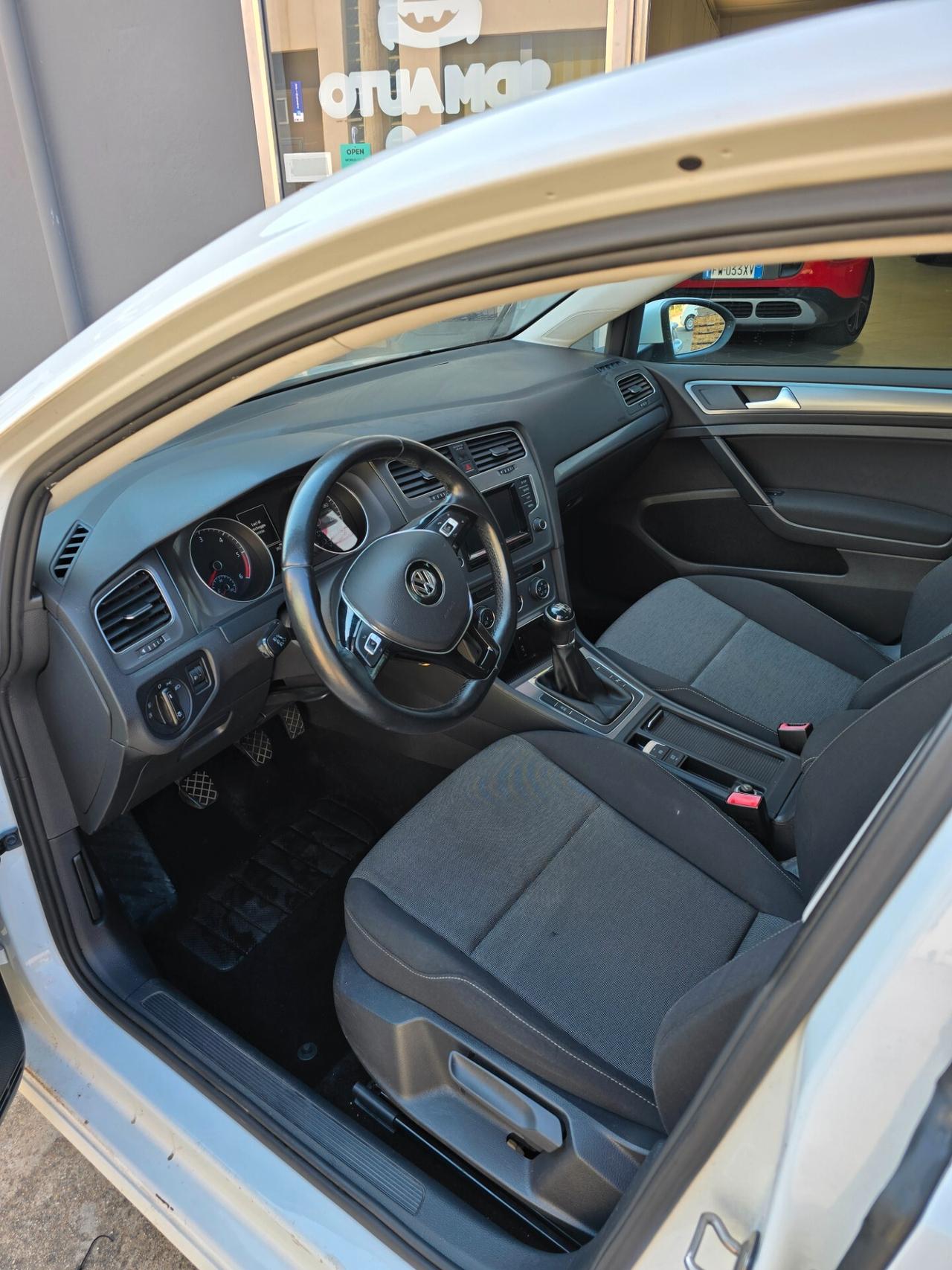 Volkswagen Golf Variant 1.6 TDI 115 CV Business BlueMotion Technology