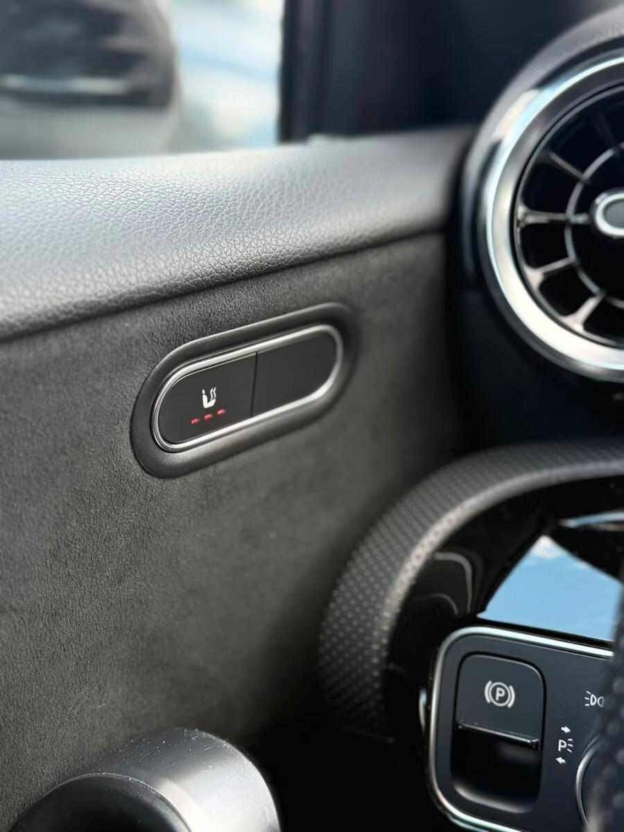 Mercedes-benz A 200 d Automatic Premium AMG