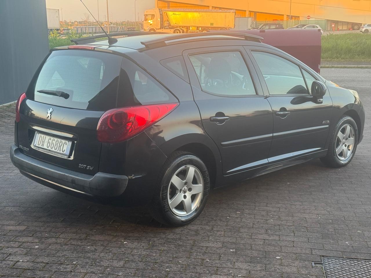 Peugeot 207 1.6 HDi 90CV FAP SW XS Ciel