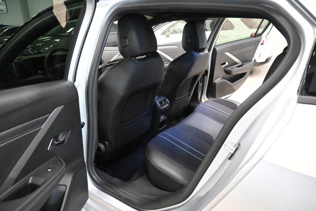 OPEL ASTRA 1.2 TURBO 131CV AT8 GS *2025