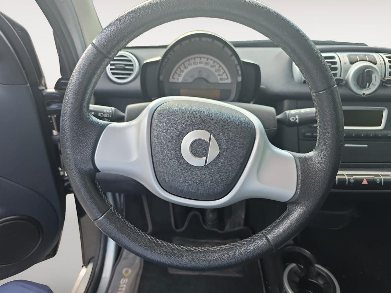 Smart ForTwo 1000 52 kW MHD coupé passion
